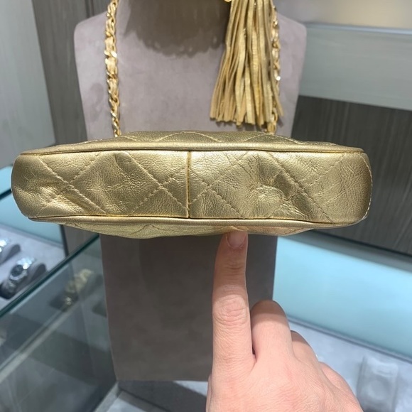 ‼️SOLD‼️Chanel Gold Vintage Beltbag Waistbag - Picture 5 of 13
